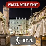 10\' Piazza Erbe, Elegance In The Heart Of Verona